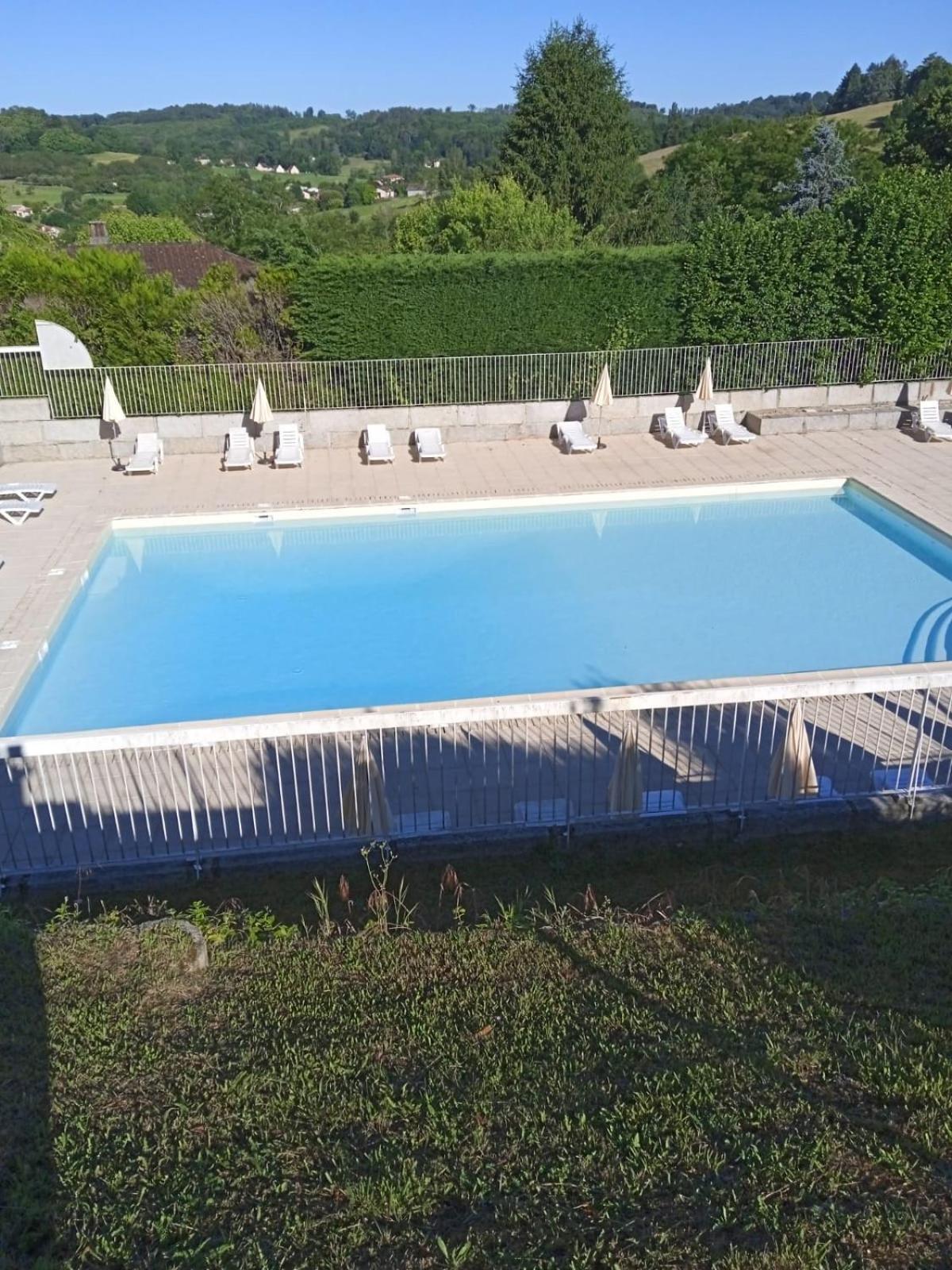 Le N5 Des Hauts De Sarlat Apt Duplex Clim, Piscine, Parking エクステリア 写真